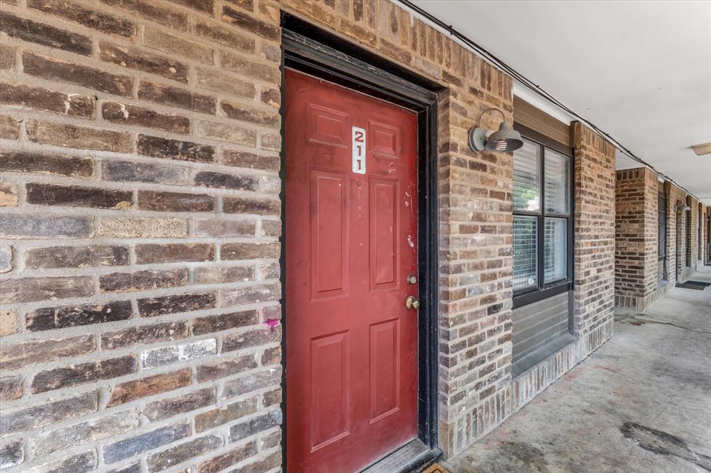 1421 S 12th Street 211
