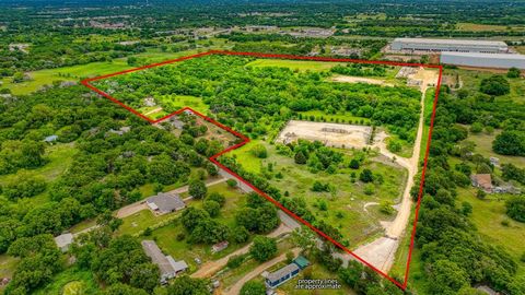 1201 S Briaroaks Road Burleson TX 76031
