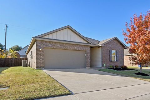 A home in Crowley