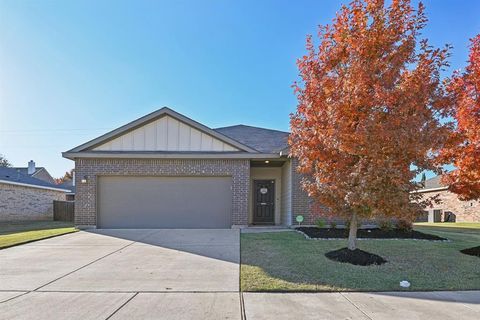 A home in Crowley