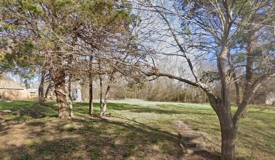 An excellent residential lot opportunity awaits at 113 Boatley St., Commerce, TX. This lot offers improved land in a peaceful, well-established neighborhood—perfect for building your home or investment property.