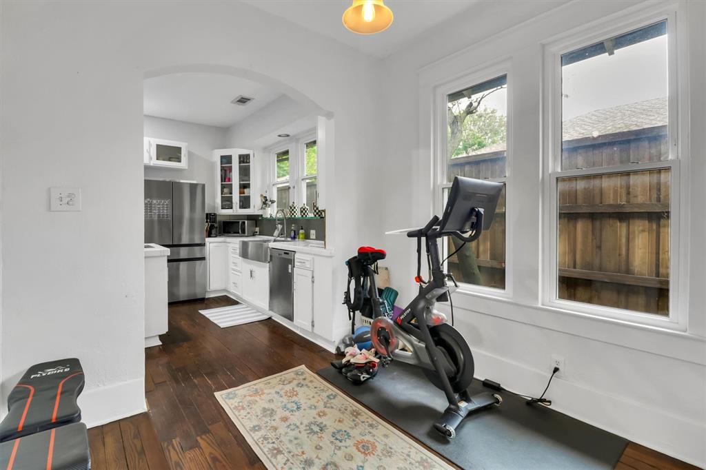 Winnetka Heights - Residential