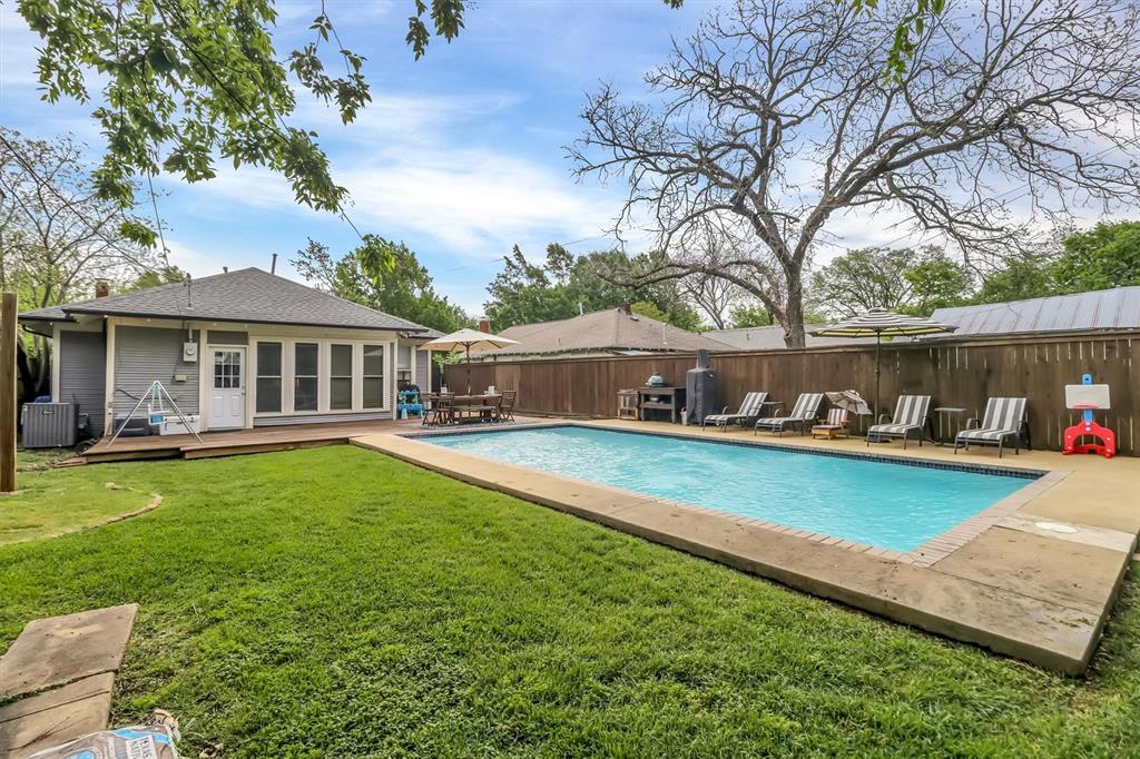 Winnetka Heights - Residential