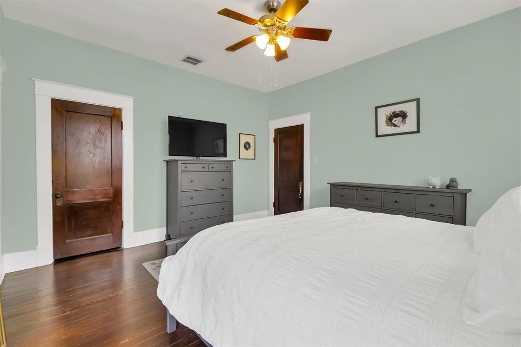 Winnetka Heights - Residential