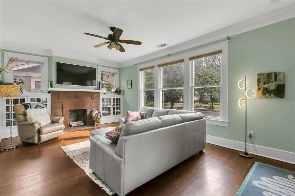 307 N Edgefield Avenue