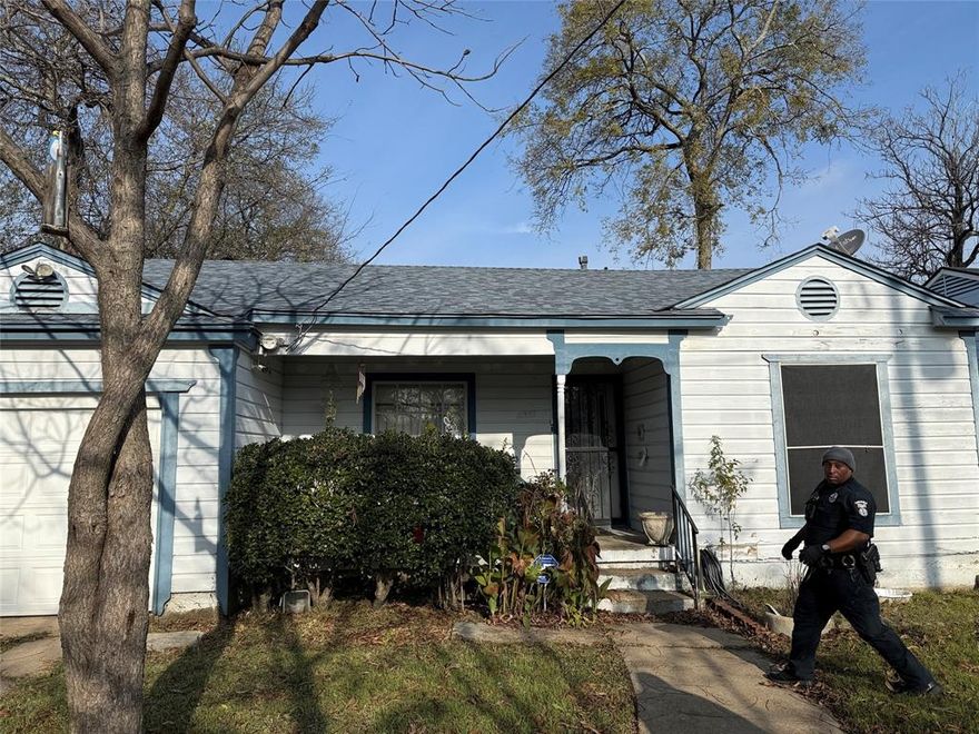 Charming 3-bedroom cottage in the established Easterview neighborhood, offering classic 1948 character and a home that is in pretty good shape overall. This cozy property features inviting archways, hardwood flooring, a functional kitchen with a built-in gas range, a dedicated laundry room, and a versatile room above the garage—ideal for storage, hobby space, or potential third bedroom. The large, level backyard provides plenty of room to enjoy outdoor living, complemented by mature trees and a covered front porch.  The home includes a 1-car attached garage and additional on-street or open parking. Interior highlights include decorative lighting, built-ins, ceiling fans, and available high-speed internet and cable. Situated on a quiet interior lot with convenient access to major roads, schools, and neighborhood amenities. Seller will make no repairs. The home is being sold as-is.  Seller will not turn on utilities for inspections.  Agent must be present for all showings; please refer to the Open House schedule for available times. Buyer and buyer’s agent to verify all information including measurements, schools, zoning, and property condition.