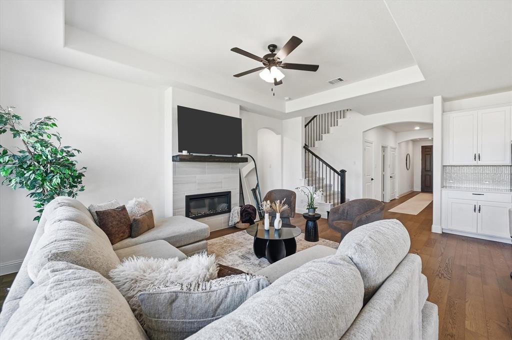 7315 Prairieside Trail