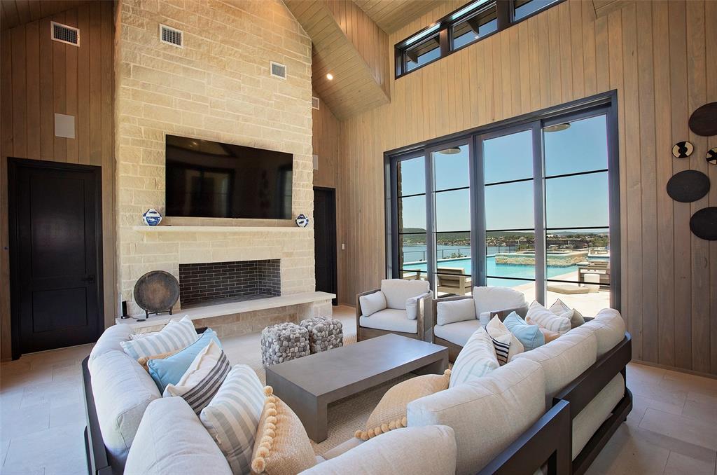 Gaines Bend - Residential