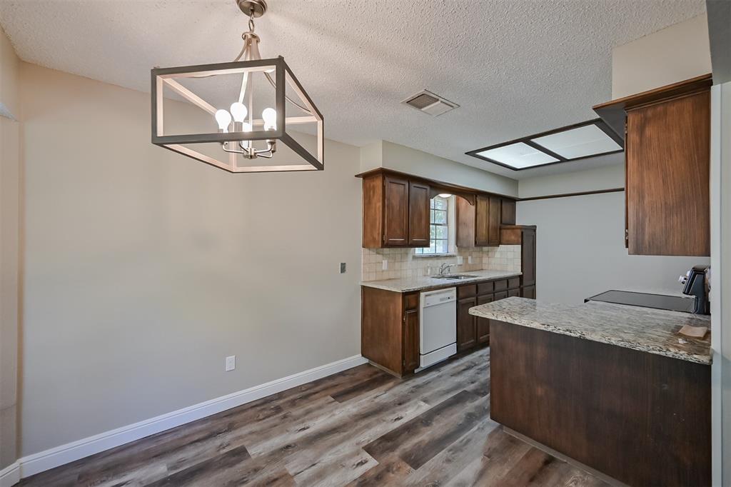 Walnut Creek Valley Add - Residential Lease