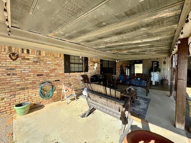 MJ HENSHAW - Residential