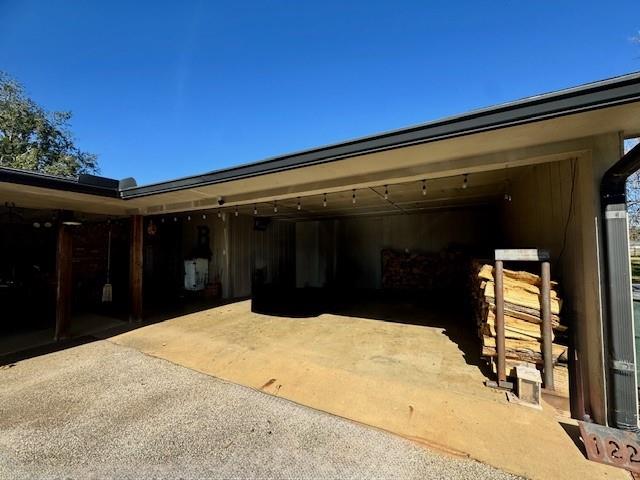 MJ HENSHAW - Residential