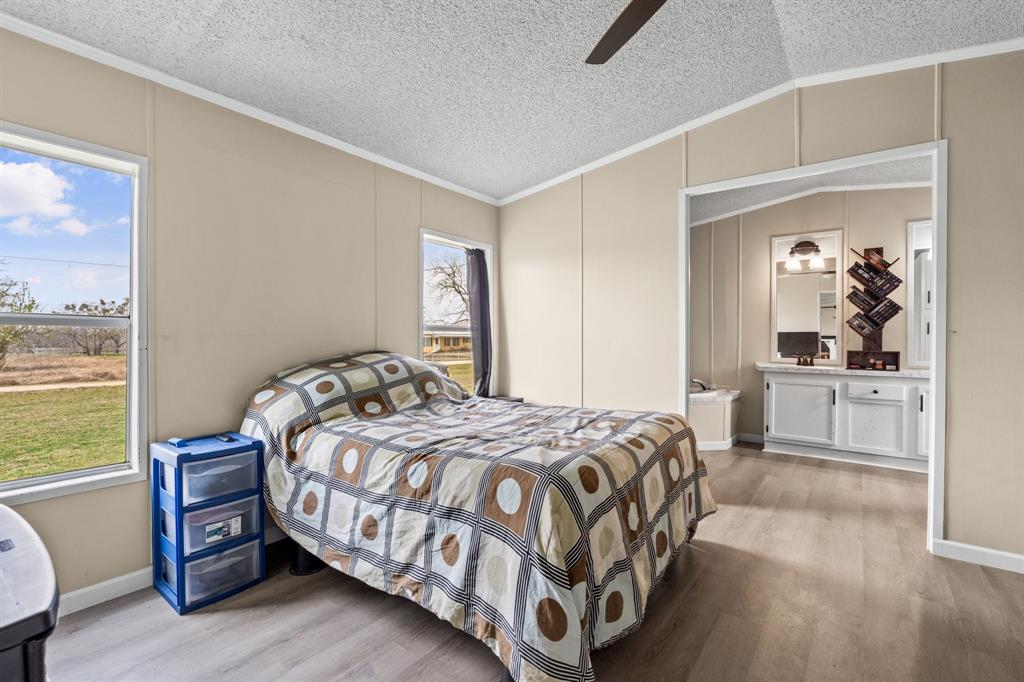 Mineral Wells, Texas 76067, United States, 3 Bedrooms Bedrooms, ,2 BathroomsBathrooms,Residential,Active,91052