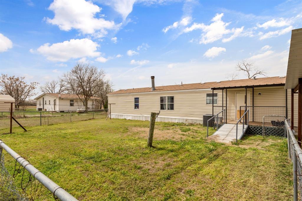 Mineral Wells, Texas 76067, United States, 3 Bedrooms Bedrooms, ,2 BathroomsBathrooms,Residential,Active,91052