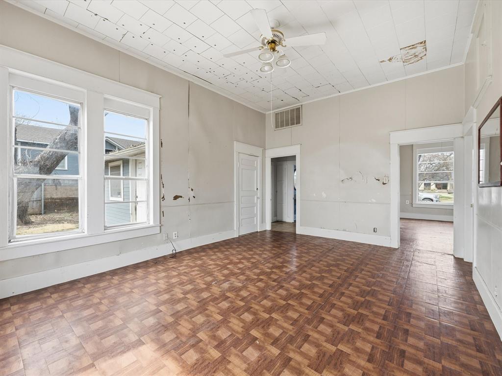 O T Ennis - Residential