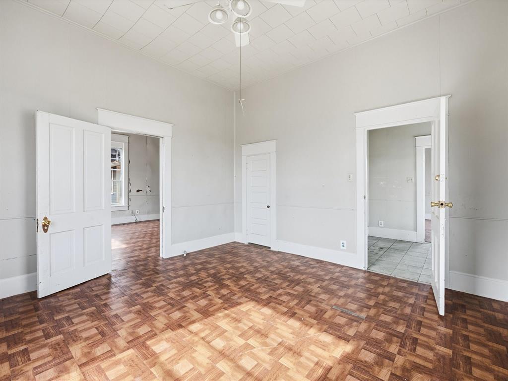 O T Ennis - Residential