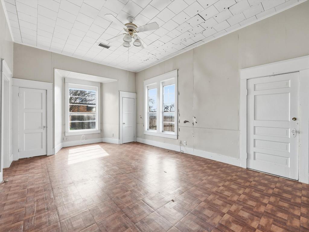 O T Ennis - Residential