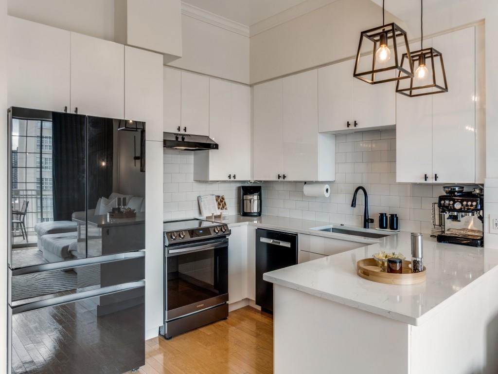 3225 Turtle Creek Boulevard 1235