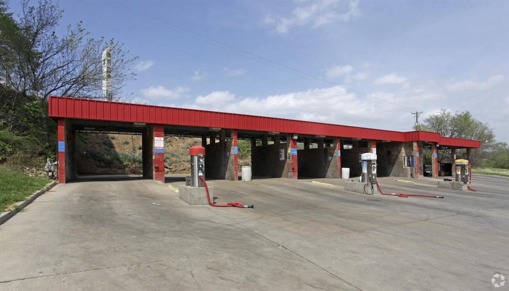 Lamp Lighter Village Add - Commercial Sale