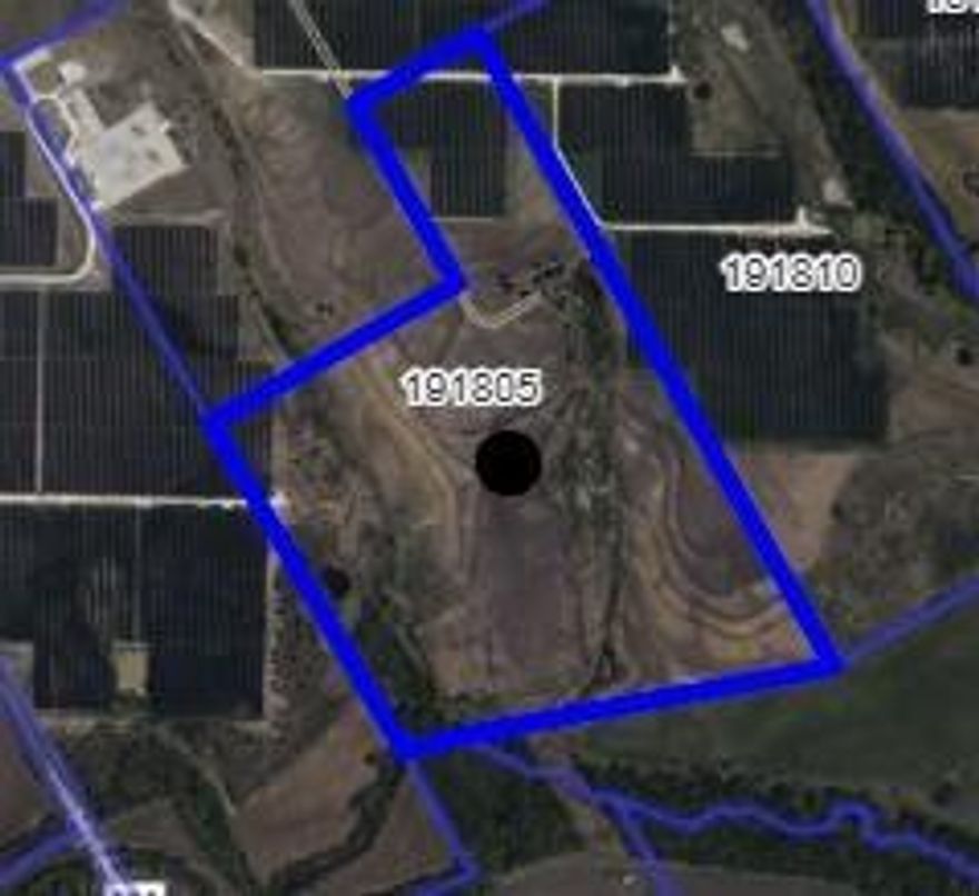 111.75 Acres with a current Solar farm lease in place. Land also leased for Grazing. Land is zoned agricultural use. Entry to property is by easement only.