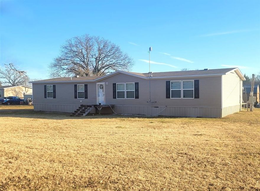 PRICED TO MOVE – MOTIVATED SELLER!

Great opportunity on County Road 2105 in Kemp! This property is priced aggressively for a quick sale and offers excellent potential for buyers looking for value. Located in a quiet rural setting, the property provides privacy, open space, and room to add value.

The home features a functional layout with opportunity for updates and improvements. Spacious lot with plenty of room for outdoor use, expansion, or future plans. Ideal for investors, cash buyers, or owner-occupants looking to build equity.

Schedule your showing today—seller is motivated and ready to review offers