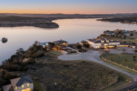 1013 Harbor View Drive Strawn TX 76475