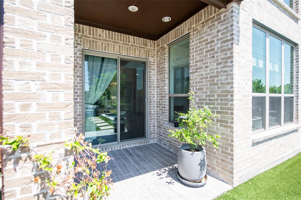 8234 Vitex Avenue