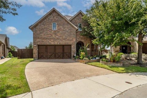 Photo of 100 Liones Lane, Lewisville, TX 75056 (MLS # 21390973)