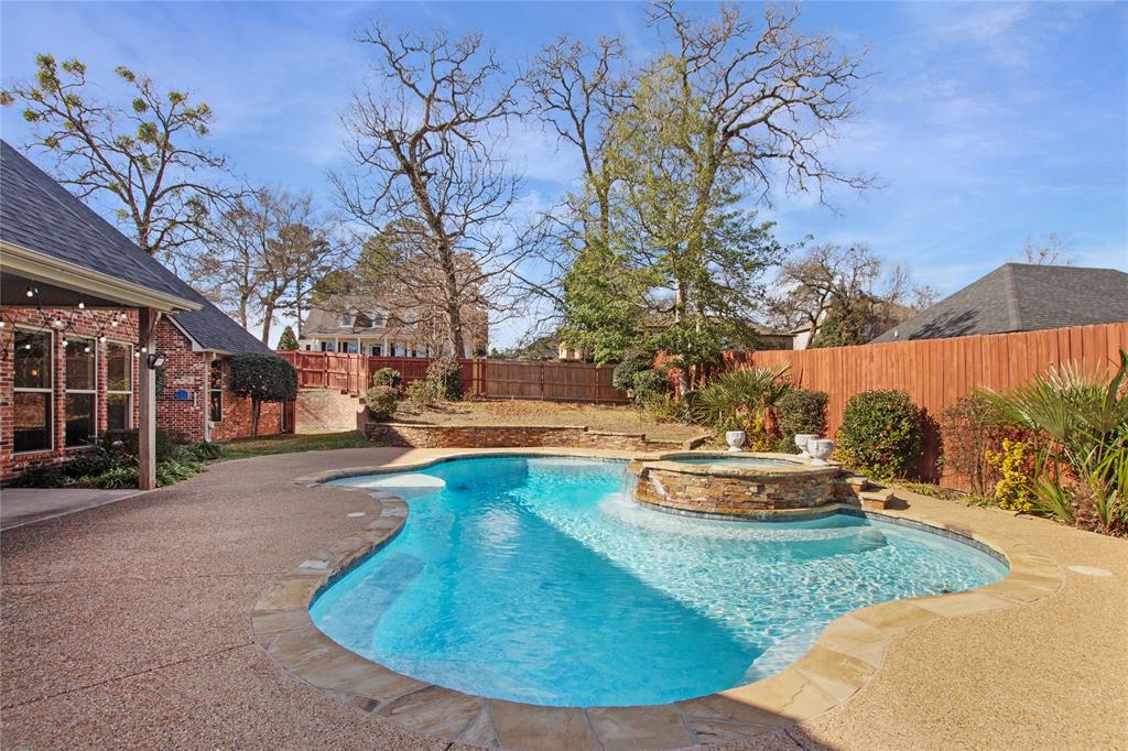 Holly Heights - Residential