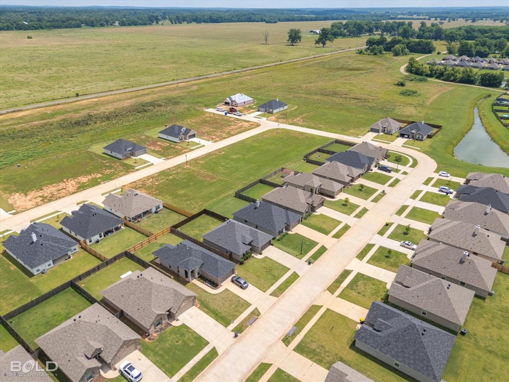 Bossier City, Louisiana 71111, United States, 3 Bedrooms Bedrooms, ,2 BathroomsBathrooms,Residential,Contingent,146785