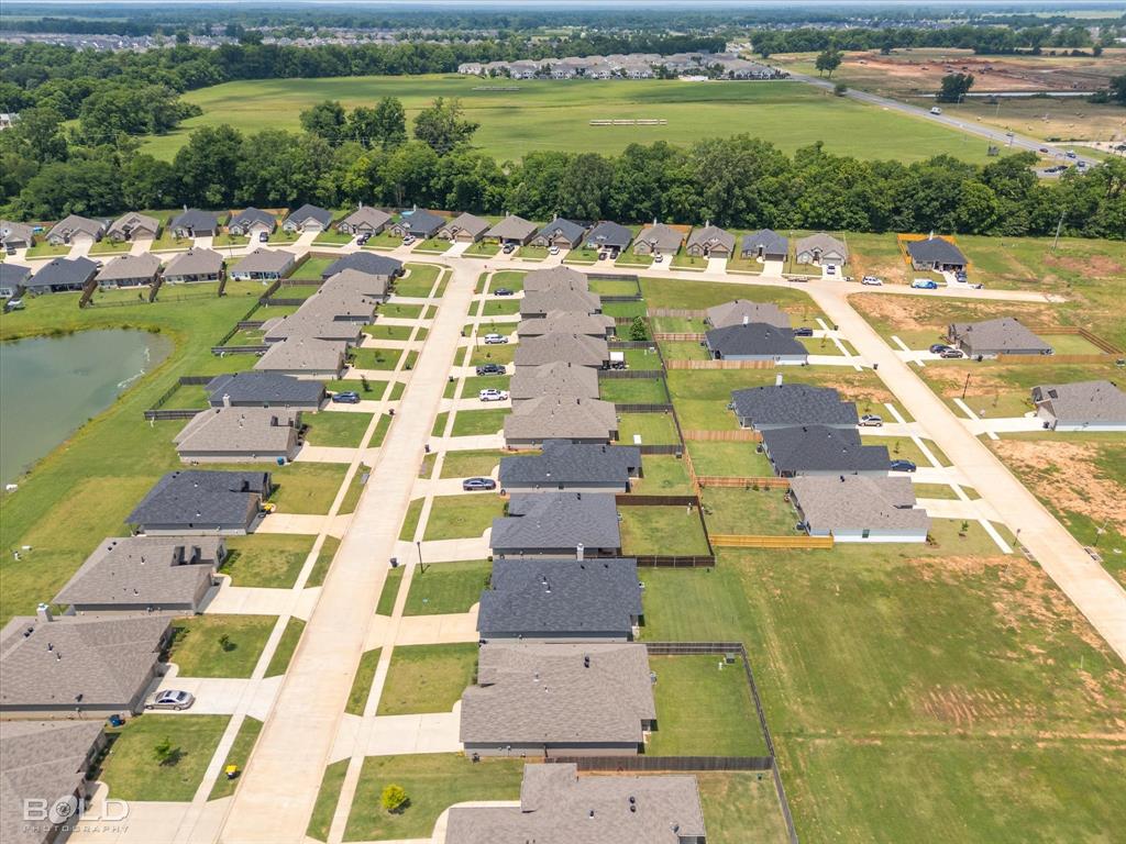 Bossier City, Louisiana 71111, United States, 3 Bedrooms Bedrooms, ,2 BathroomsBathrooms,Residential,Contingent,146785