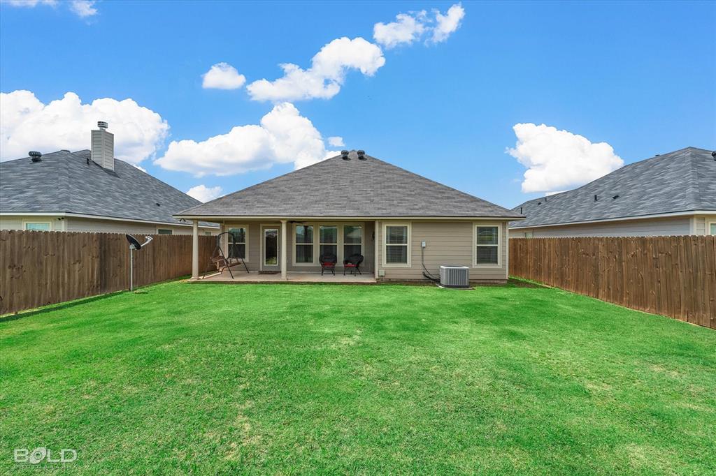 Bossier City, Louisiana 71111, United States, 3 Bedrooms Bedrooms, ,2 BathroomsBathrooms,Residential,Contingent,146785