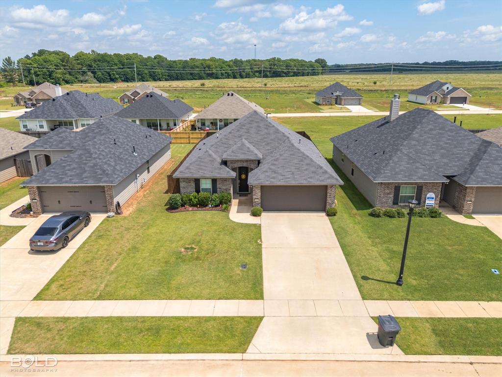 Bossier City, Louisiana 71111, United States, 3 Bedrooms Bedrooms, ,2 BathroomsBathrooms,Residential,Contingent,146785