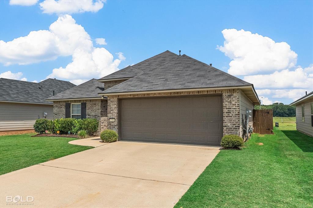 Bossier City, Louisiana 71111, United States, 3 Bedrooms Bedrooms, ,2 BathroomsBathrooms,Residential,Contingent,146785