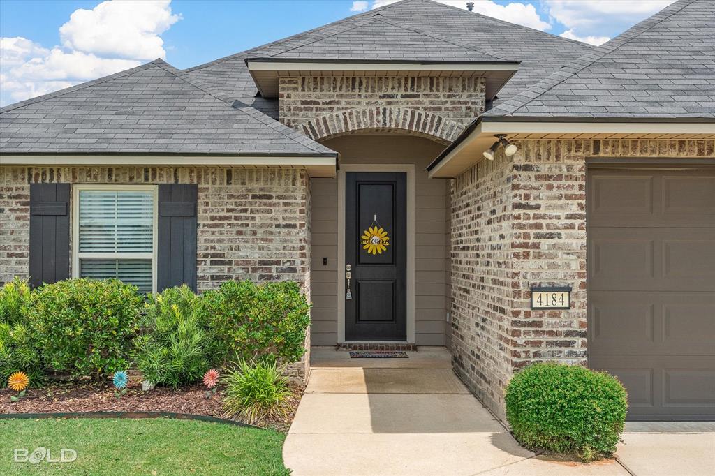 Bossier City, Louisiana 71111, United States, 3 Bedrooms Bedrooms, ,2 BathroomsBathrooms,Residential,Contingent,146785