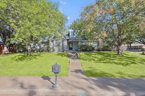 A home in Lewisville