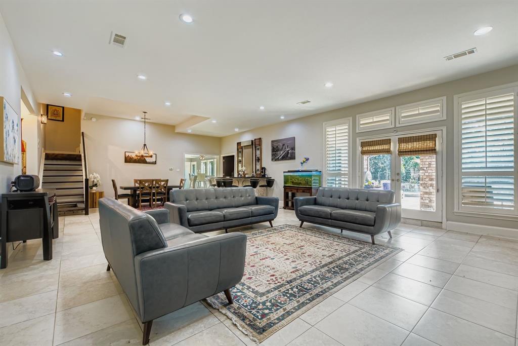 208 Camino Real W
