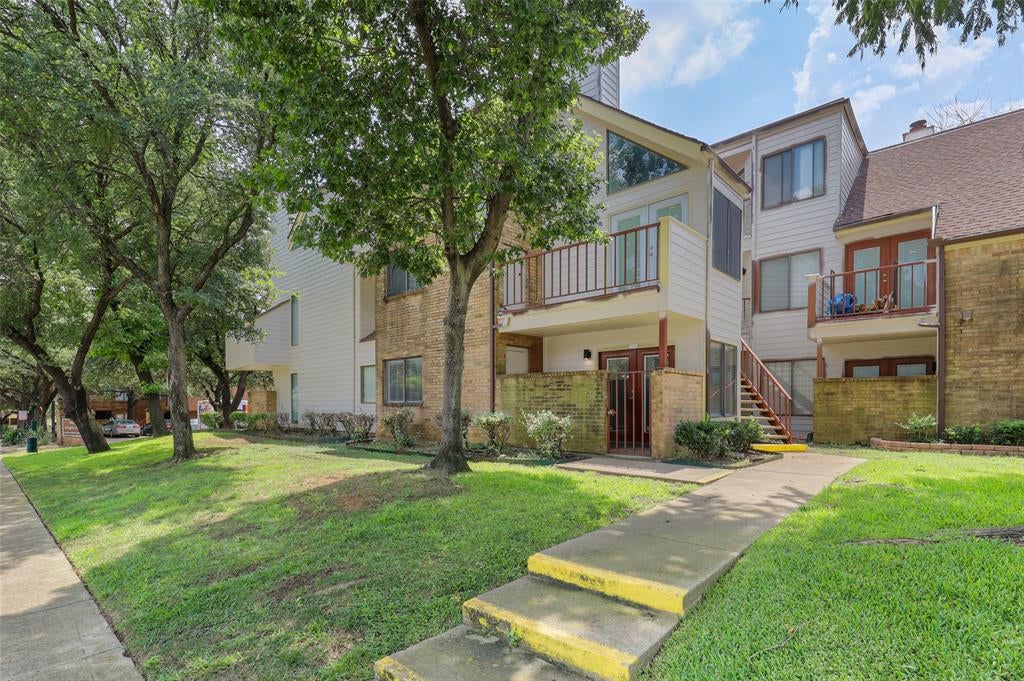 2312 Balsam Drive A105
