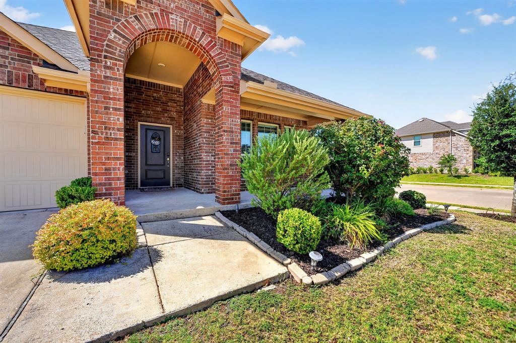 5825 Melville Lane