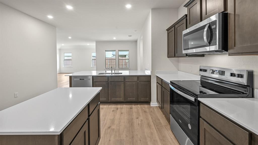 Waverly Estates - Residential