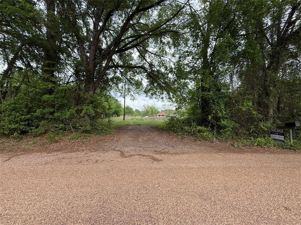 9722 County Road 3909