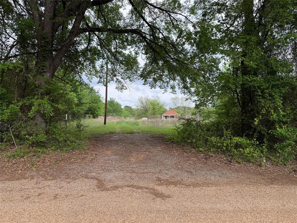 9722 County Road 3909