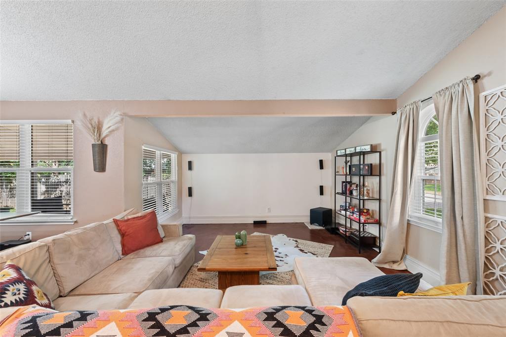 207 Hallmark Drive