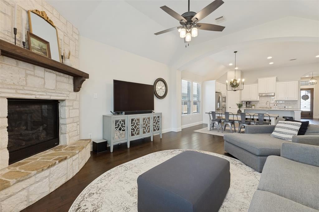2124 Bishop Barrel Lane