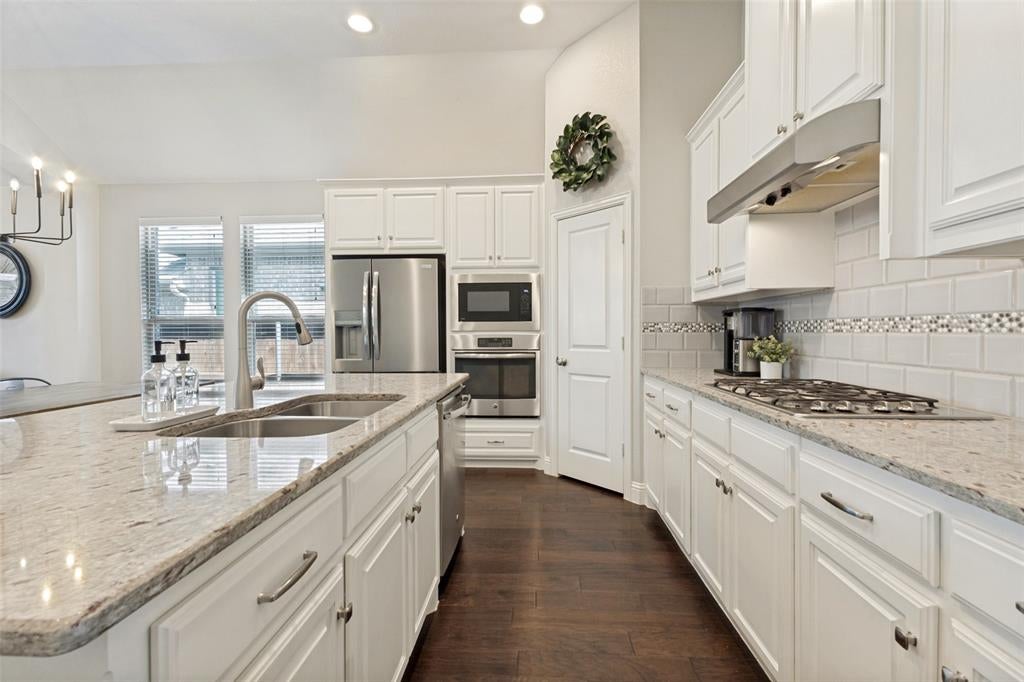 2124 Bishop Barrel Lane
