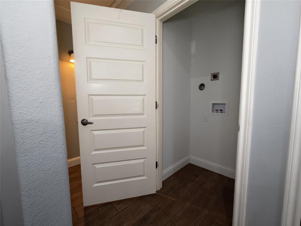 DUMAS J P ADDN - Residential Lease