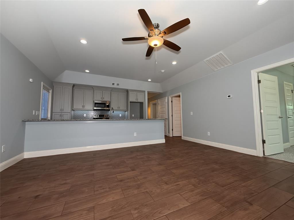 DUMAS J P ADDN - Residential Lease