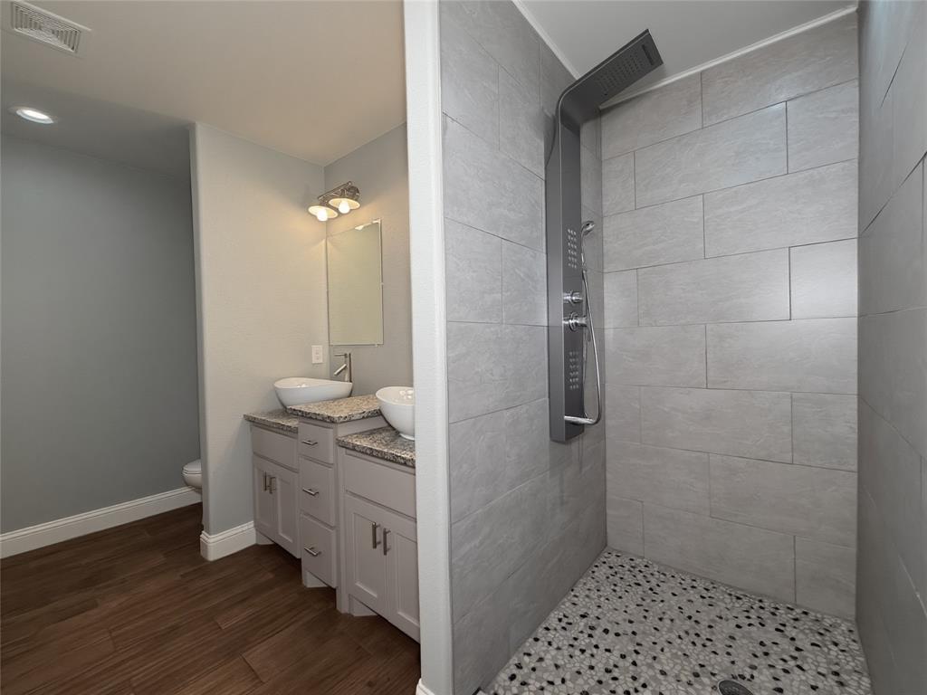 DUMAS J P ADDN - Residential Lease