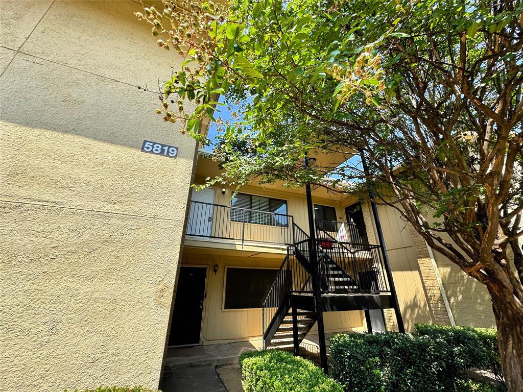 GARDENHOMES OF PRESTON PLACE - Residential Lease