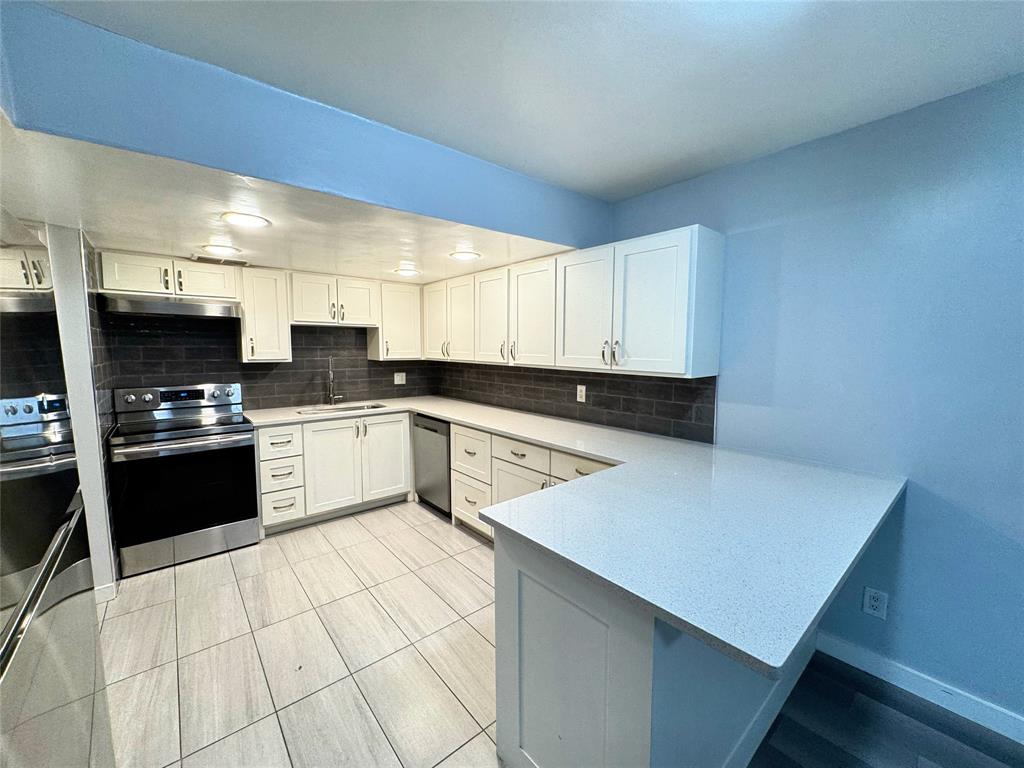 GARDENHOMES OF PRESTON PLACE - Residential Lease