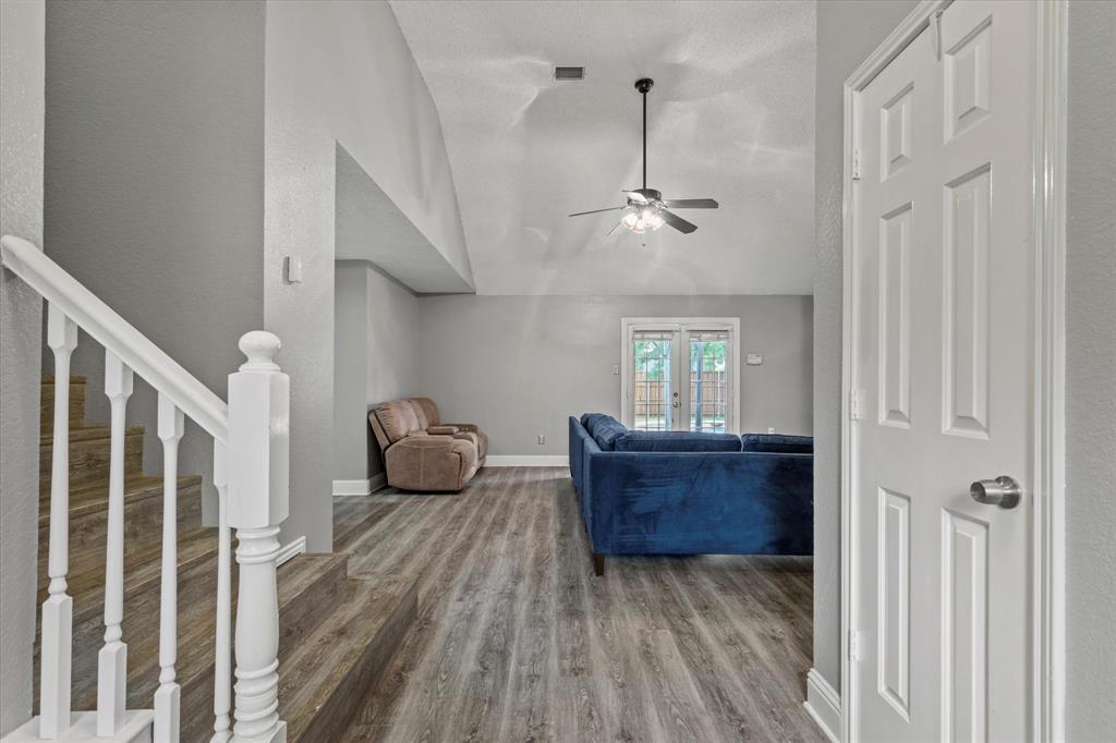 807 Fall Drive